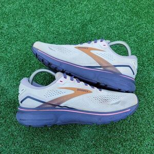 Brooks Women's Athletic Shoes - White, Purple, Orange